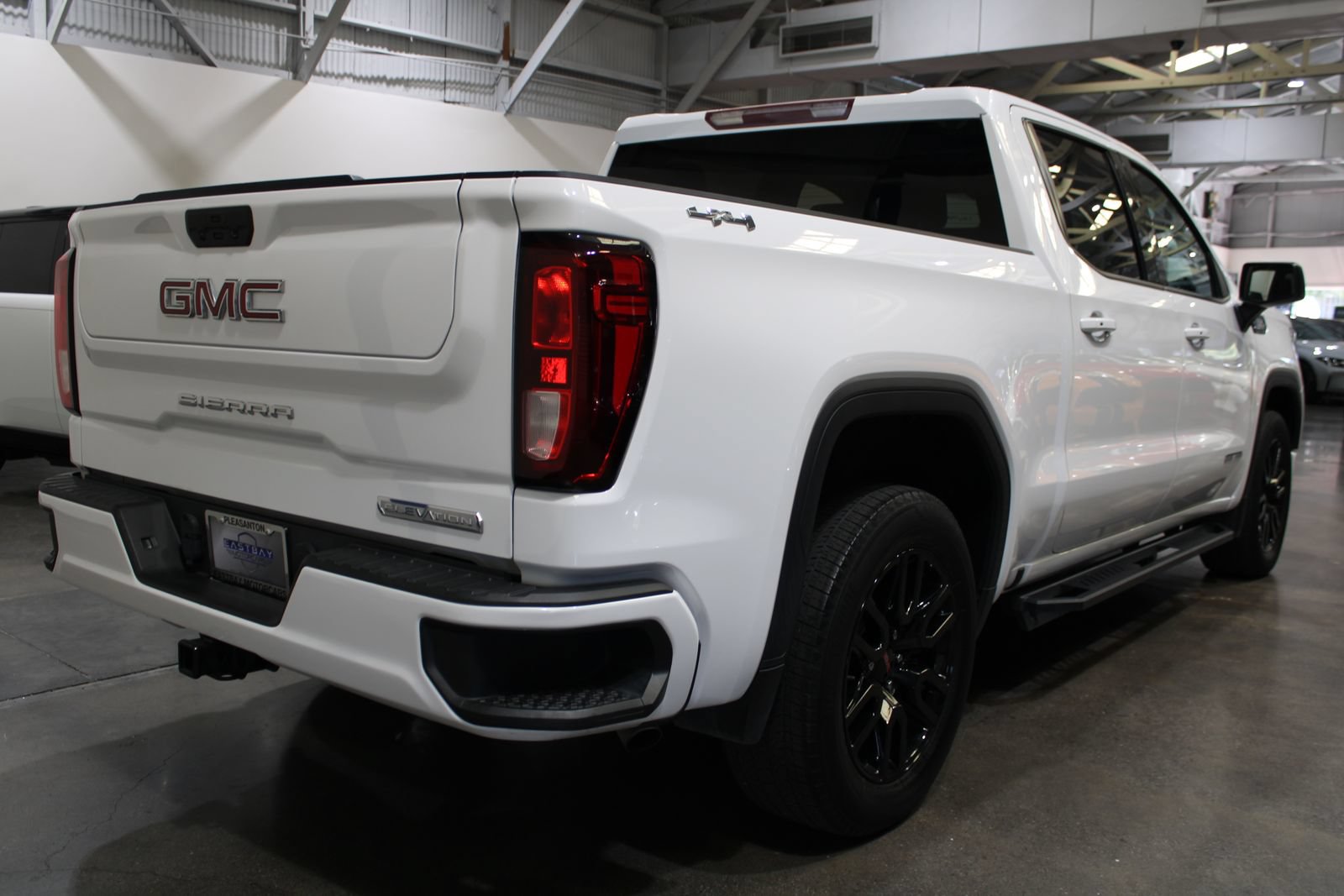 Used 2021 GMC Sierra 1500 Elevation AWD/4WD image 11