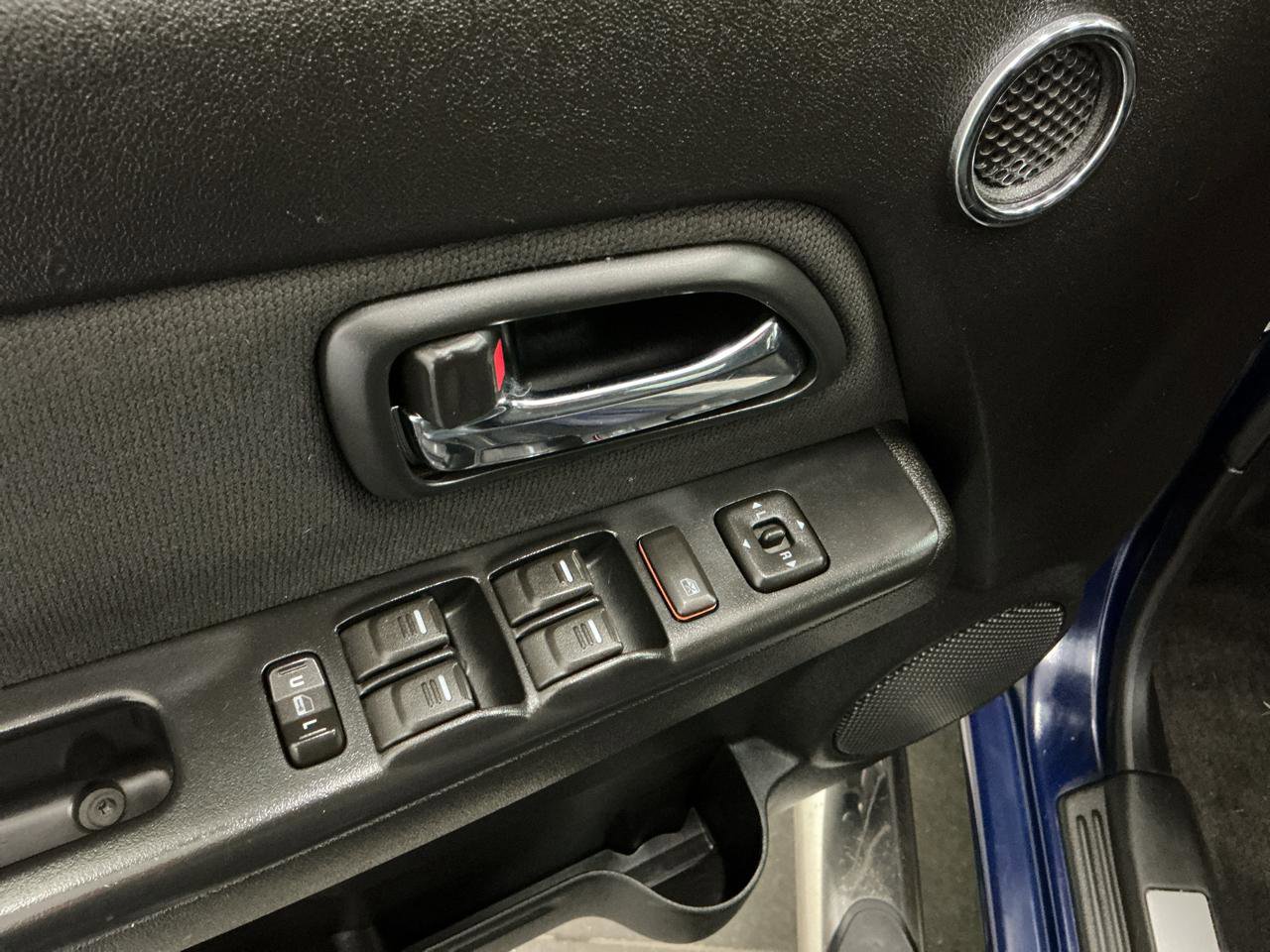 Used 2010 Chevrolet Colorado LT AWD/4WD image 14