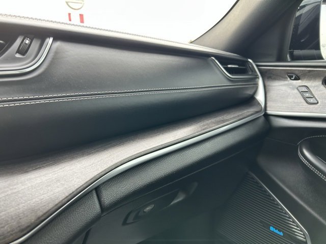 Used 2022 Jeep Grand Cherokee Overland w/ Adv Protech Group III image 44