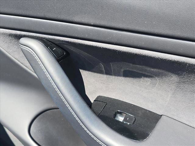 Used 2020 Tesla Model 3 Long Range image 23