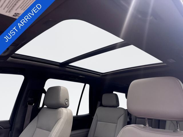 Used 2022 Chevrolet Tahoe Z71 w/ Luxury Package AWD/4WD image 22
