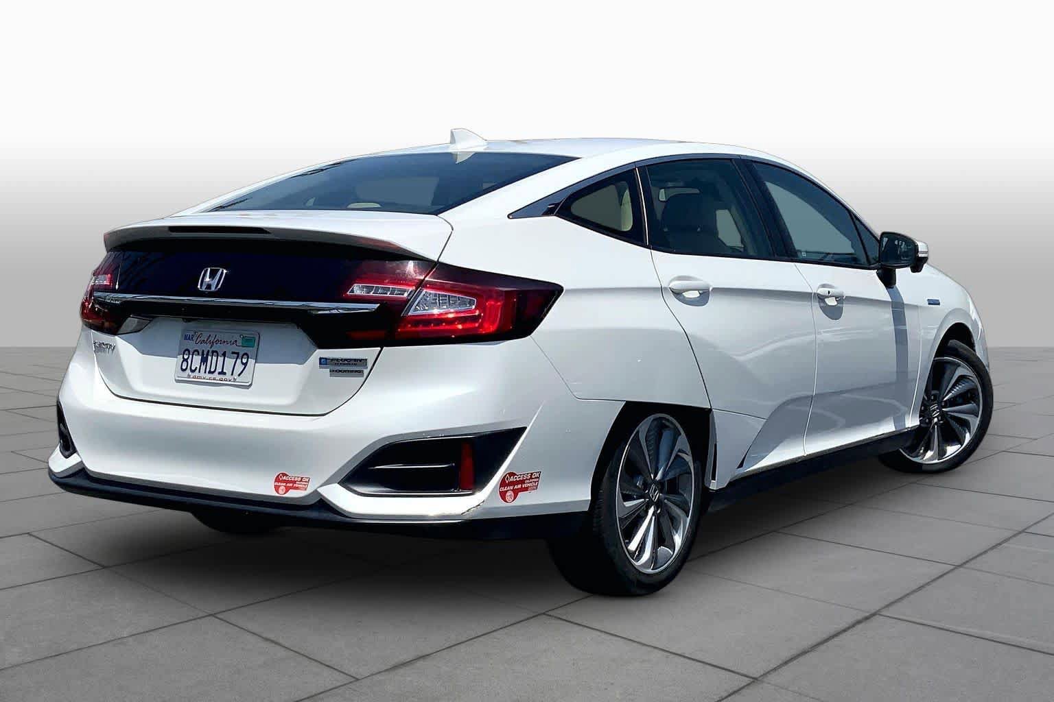 Used 2018 Honda Clarity Touring image 12