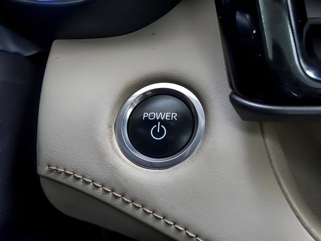 Used 2024 Toyota Highlander XLE image 18