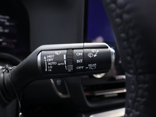 Used 2024 Lexus GX 550 w/ Accessory Package (2T) AWD/4WD image 41