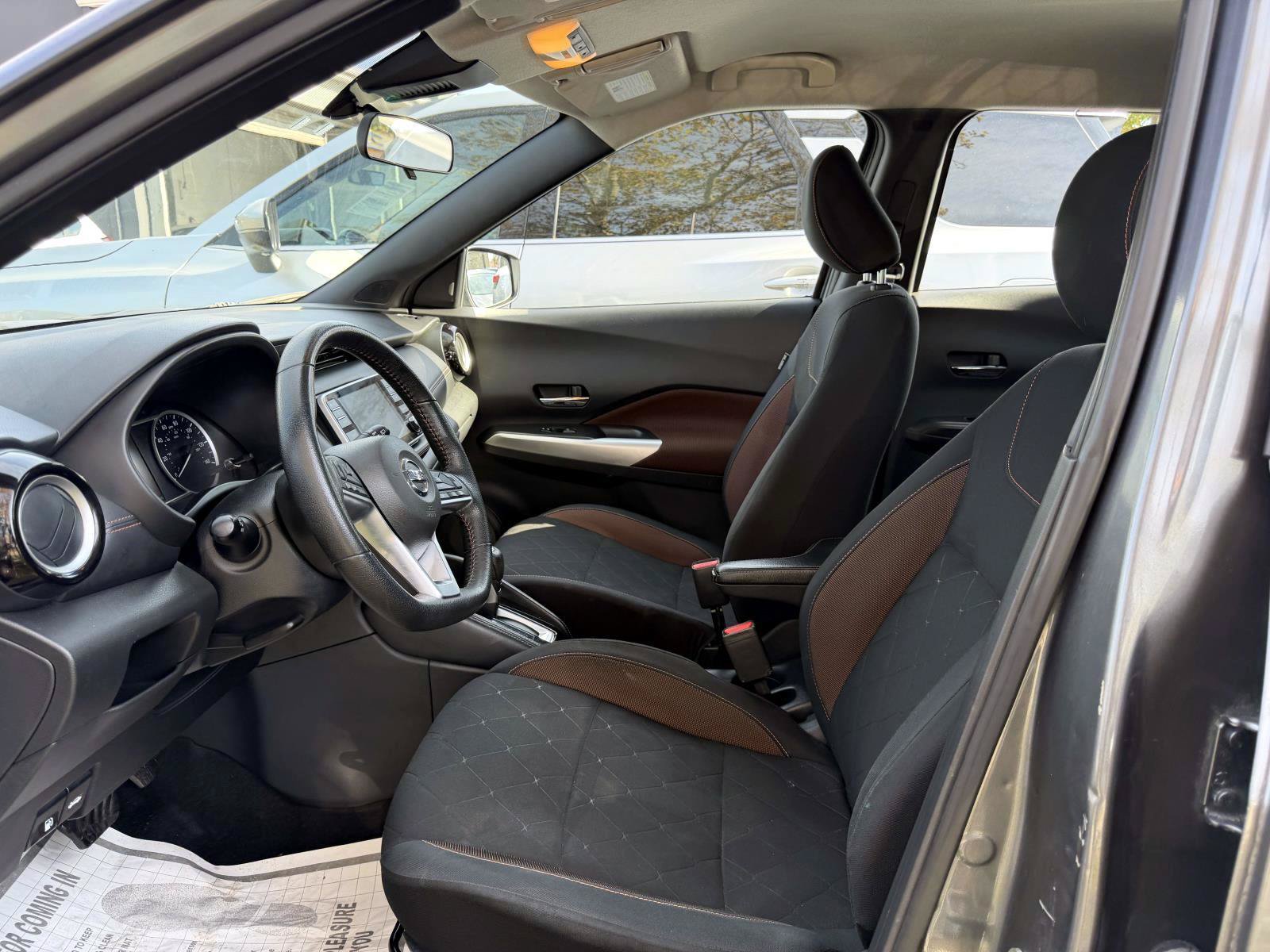 Used 2020 Nissan Kicks SR FWD image 16