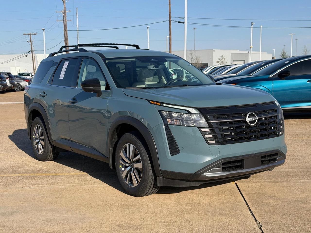 New 2026 Nissan Pathfinder SL FWD image 3
