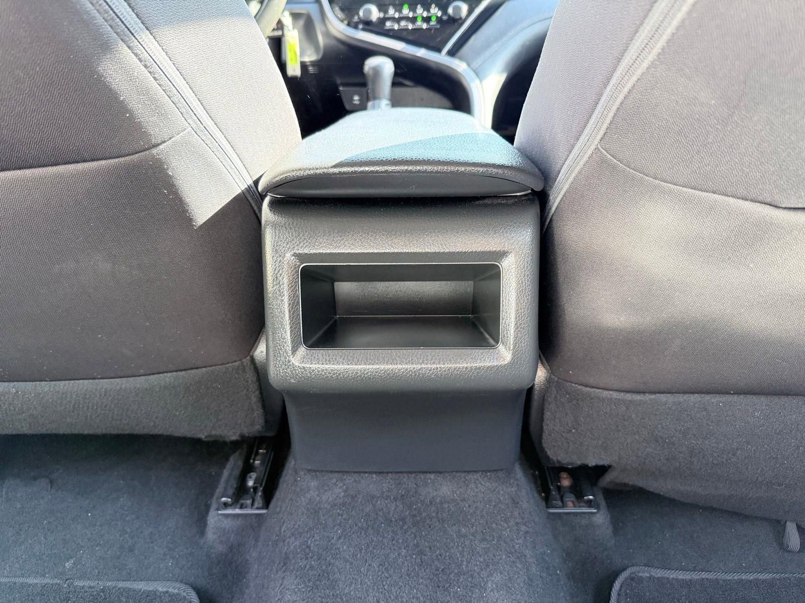 Used 2018 Toyota Camry LE FWD image 31