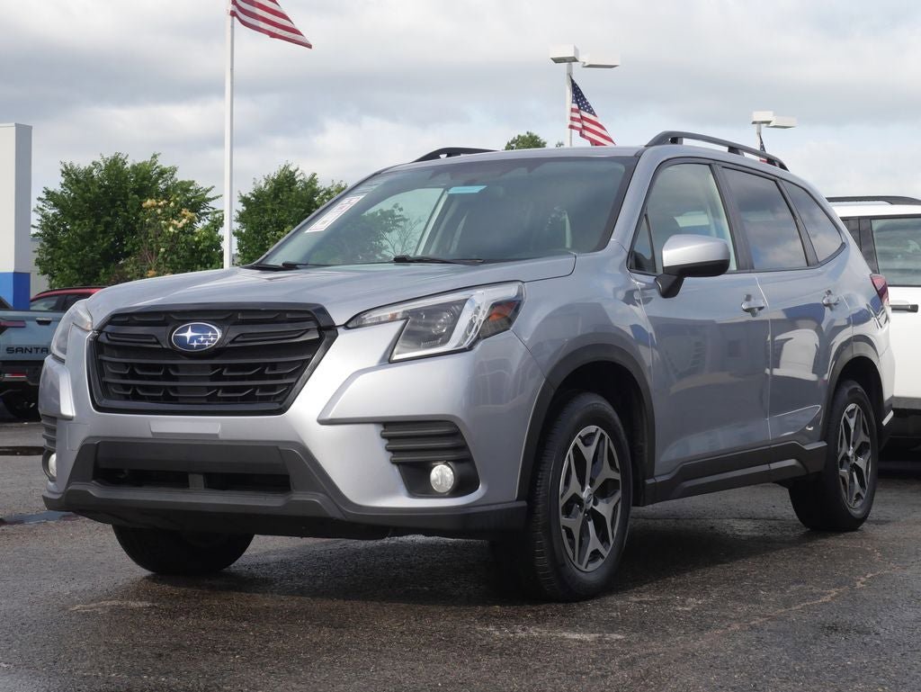 Used 2022 Subaru Forester Premium AWD/4WD image 6