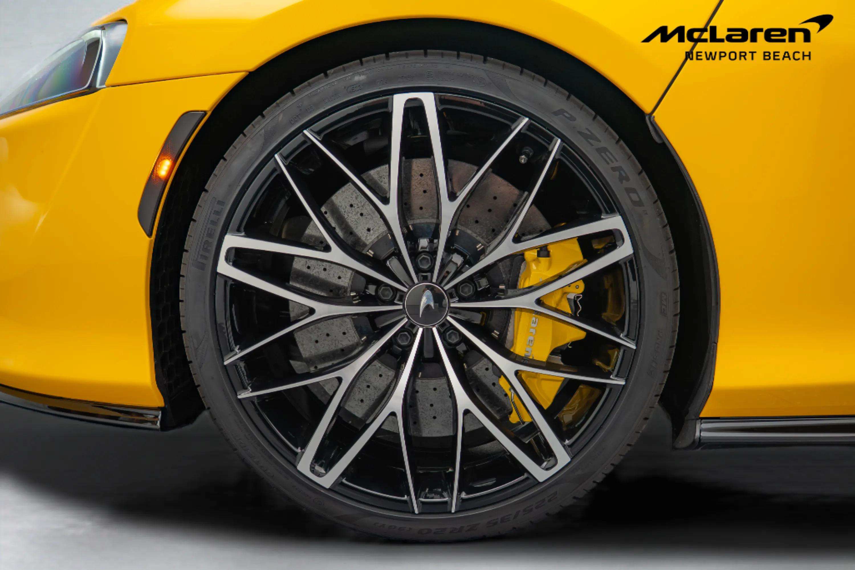 Used 2025 McLaren GTS RWD image 26