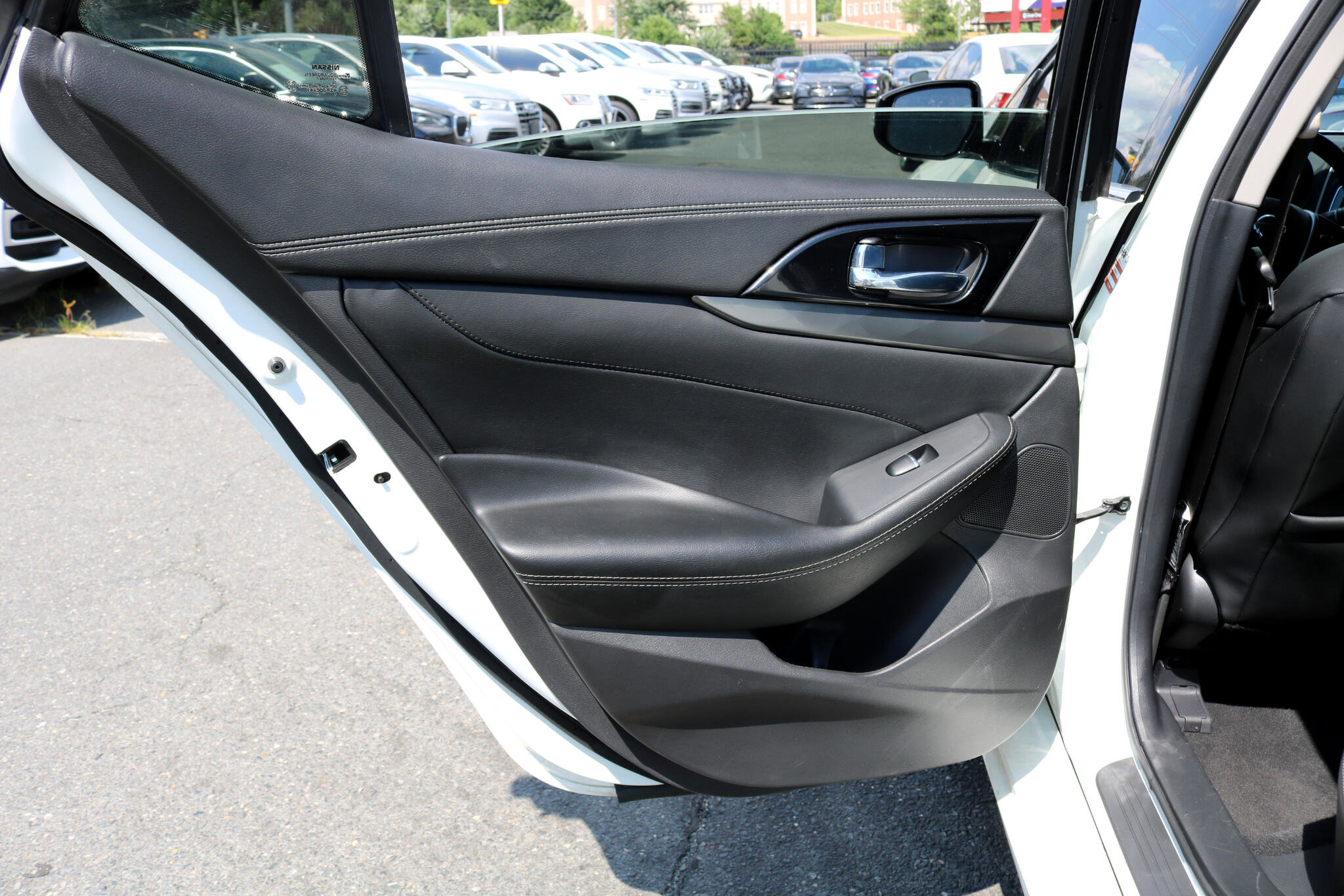 Used 2022 Nissan Maxima SV w/ Floor Mat Group image 27