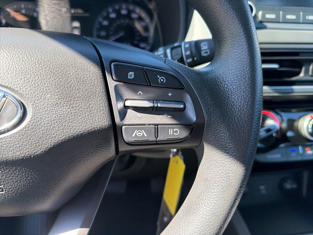 Used 2022 Hyundai Kona SE w/ Cargo Package image 14
