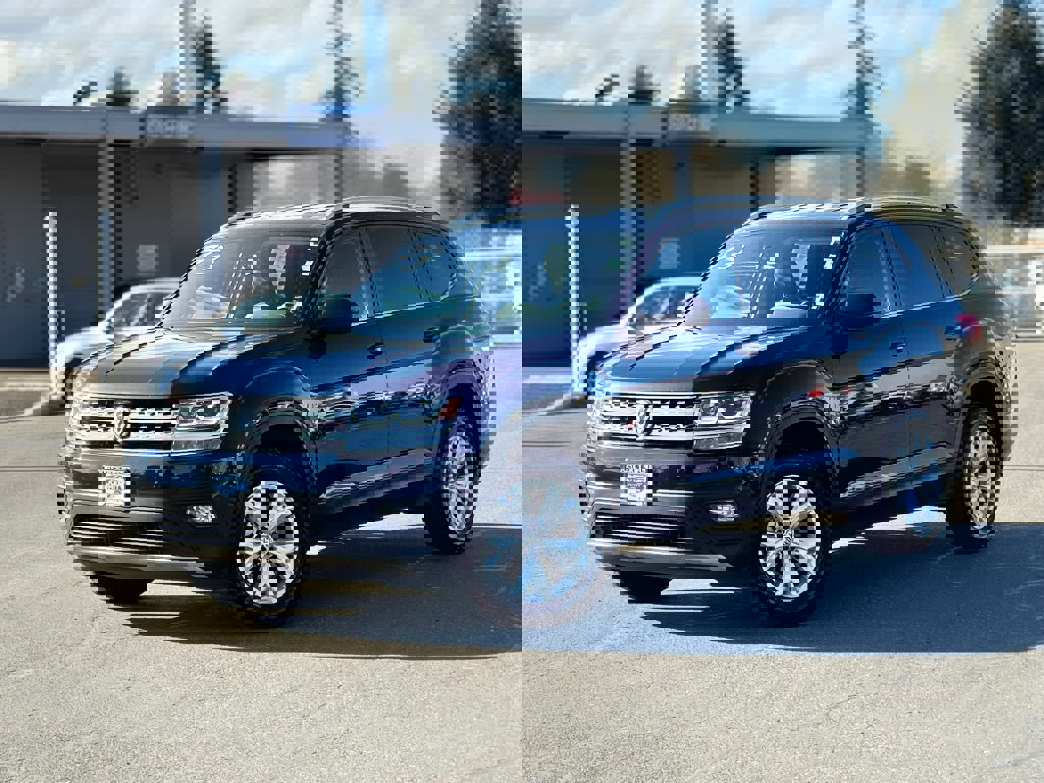 Used 2019 Volkswagen Atlas SE w/ Towing Package image 4