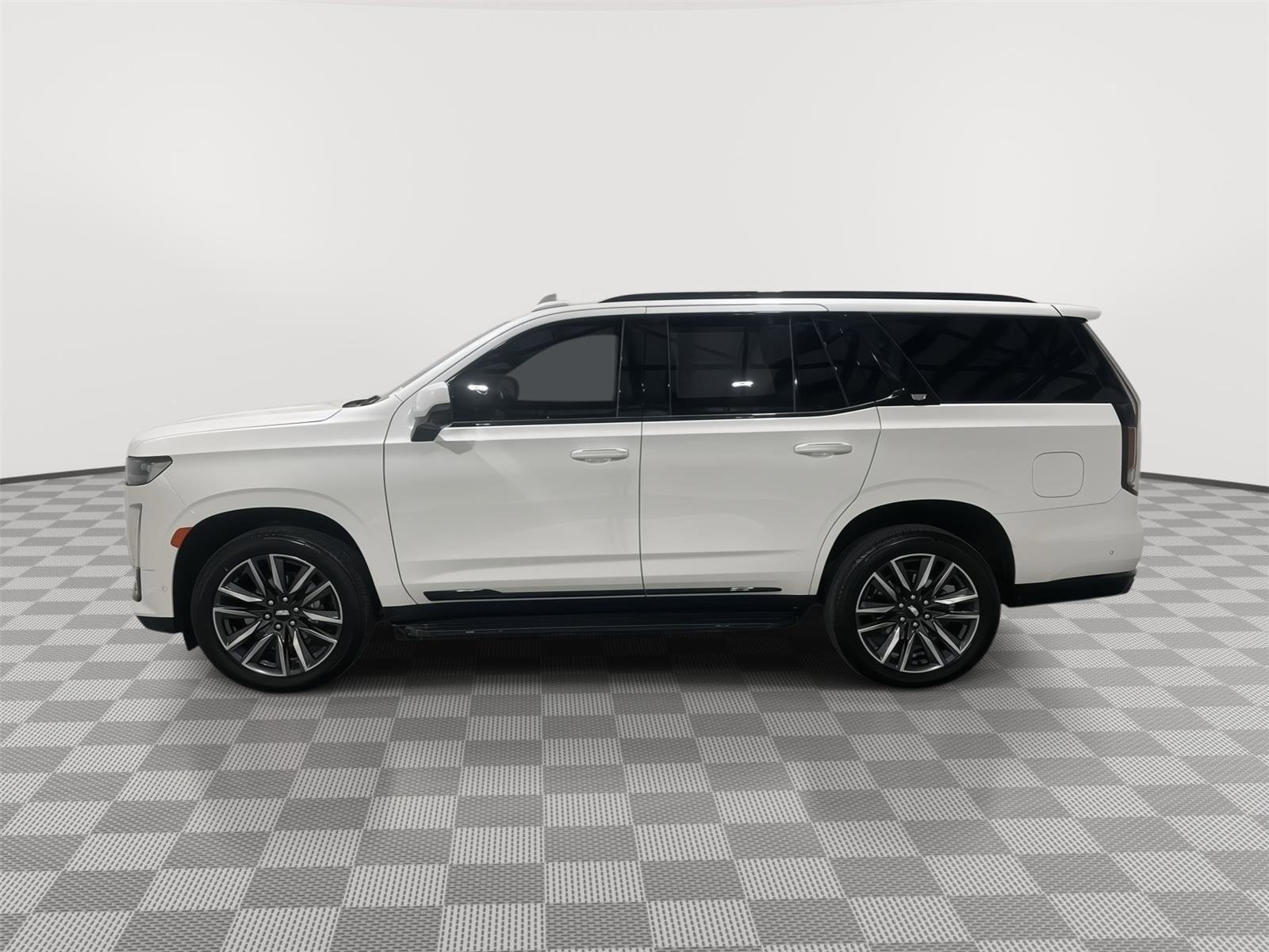 Used 2021 Cadillac Escalade Sport image 2