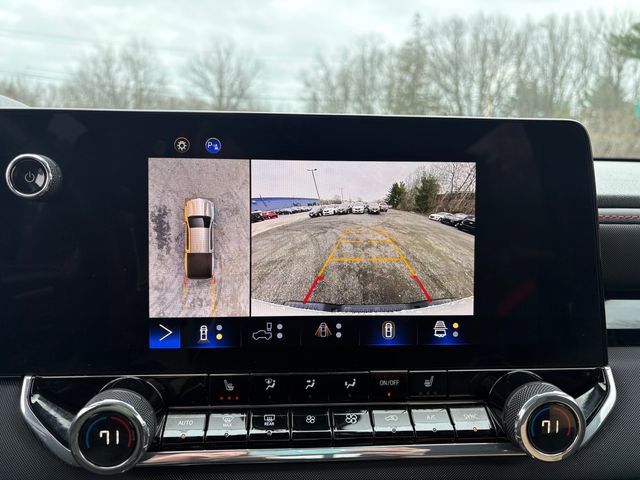 Used 2024 Chevrolet Colorado Z71 w/ Z71 Convenience Package 2 image 9