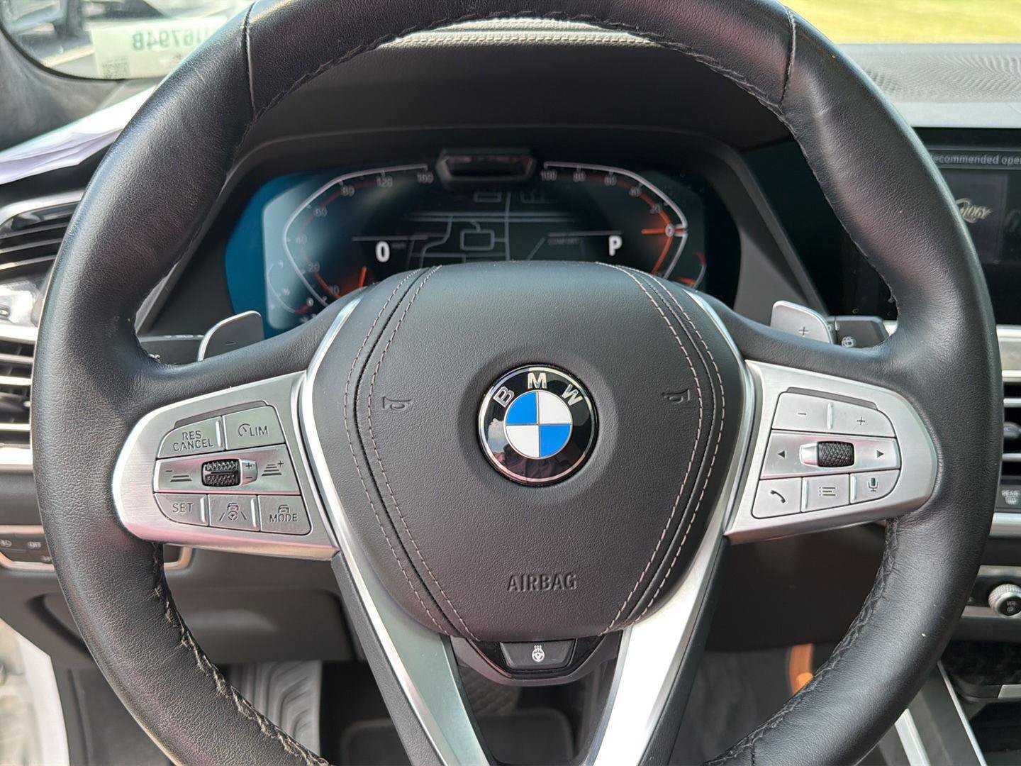 Used 2022 BMW X7 xDrive40i w/ Executive Package AWD/4WD image 21