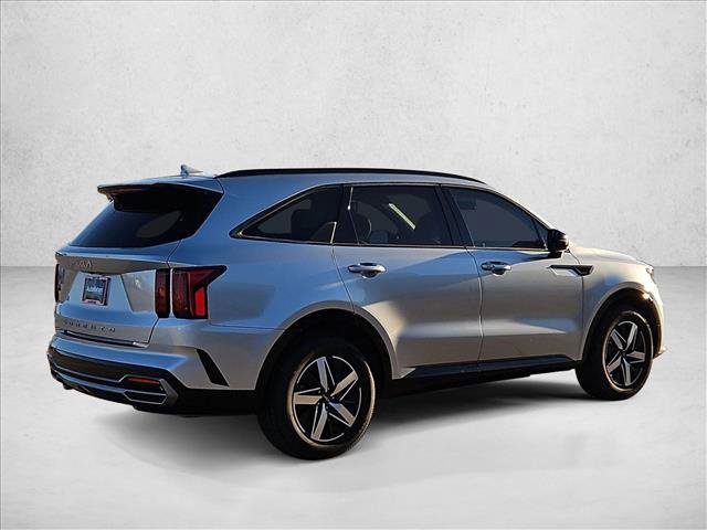 Used 2022 Kia Sorento EX w/ Panoramic Sunroof Package image 5
