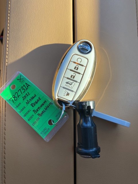 Used 2021 Nissan Rogue Platinum image 27