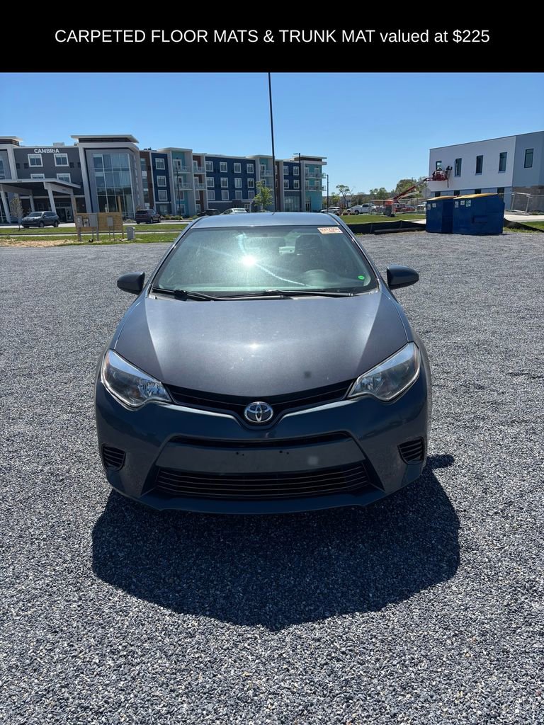 Used 2015 Toyota Corolla LE FWD image 2