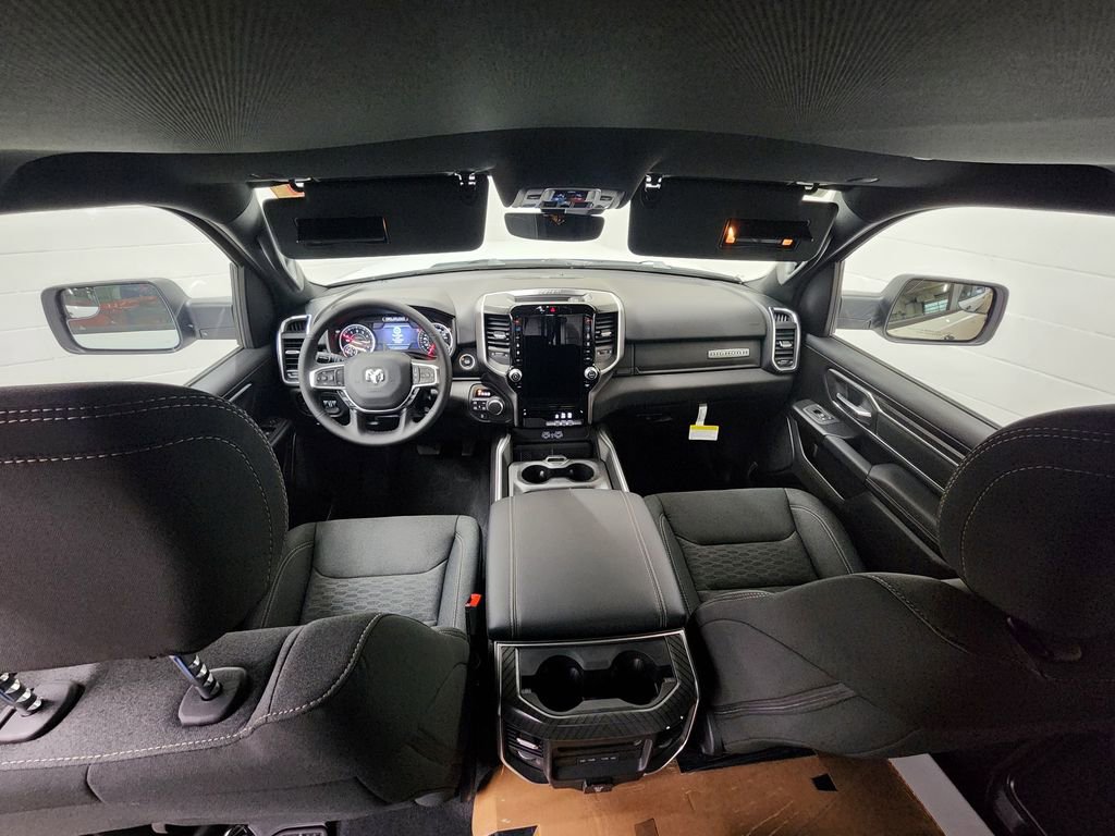 New 2026 RAM 1500 4x4 Crew Cab image 17