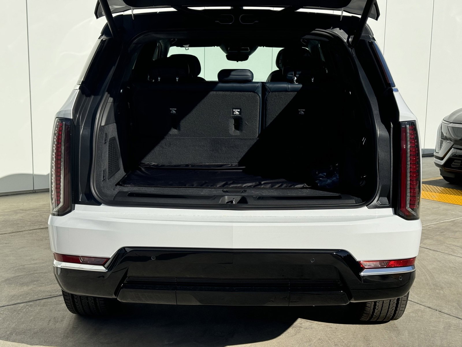 New 2025 Cadillac Escalade IQ Luxury 2 image 9