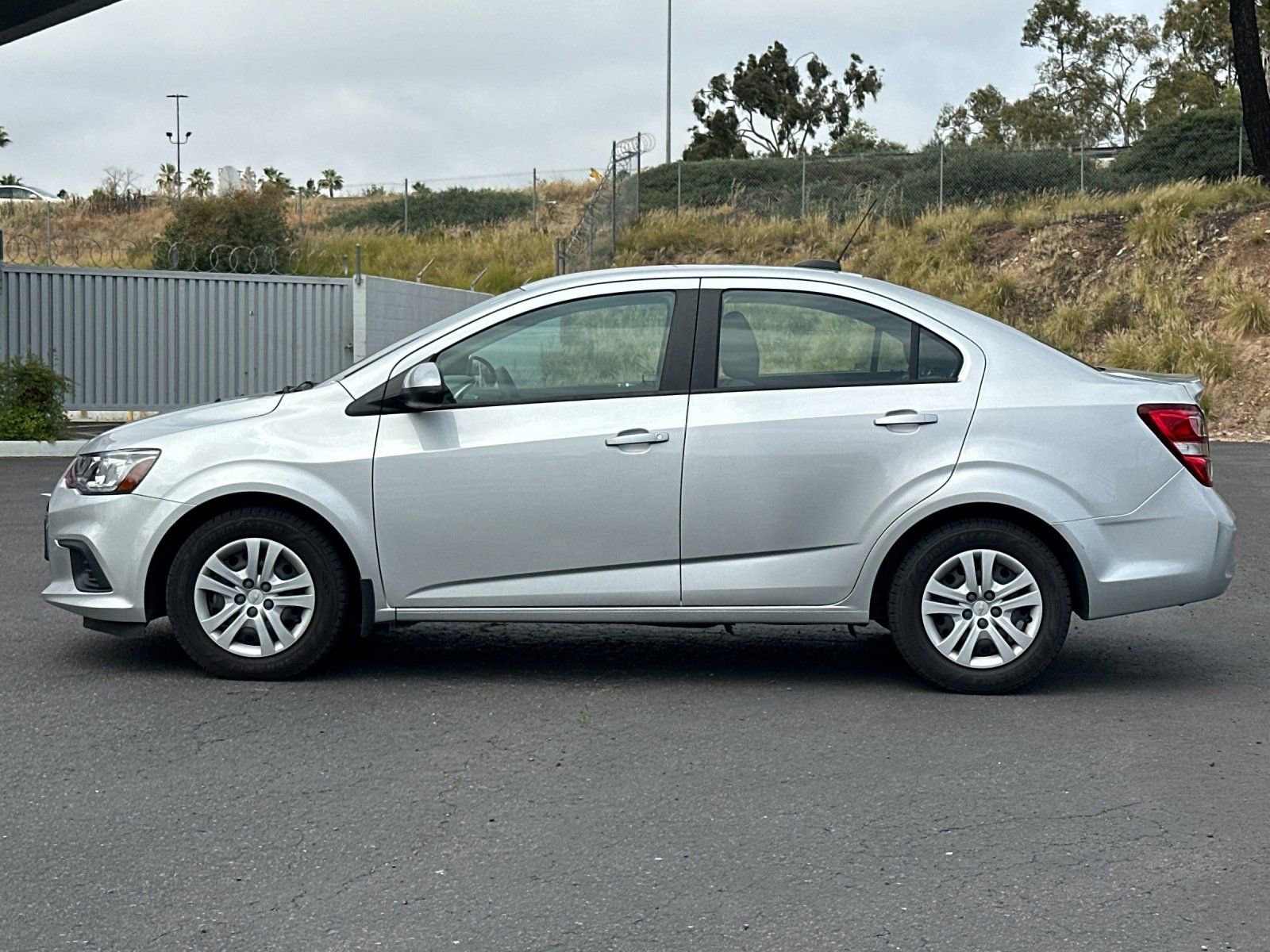 Used 2018 Chevrolet Sonic LS image 2