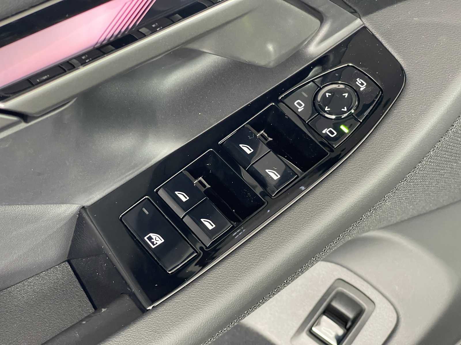 New 2026 BMW i5 eDrive40 image 18