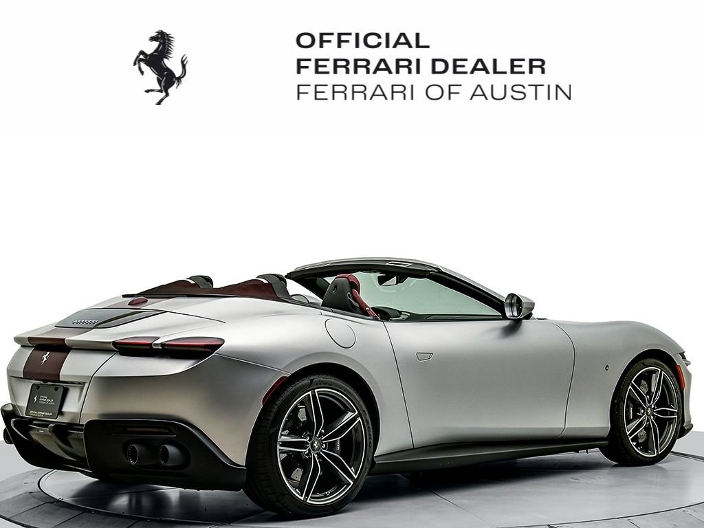 Used 2025 Ferrari Roma Spider RWD image 8