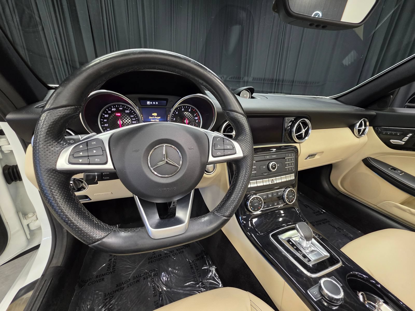 Used 2019 Mercedes-Benz SLC 300 image 24