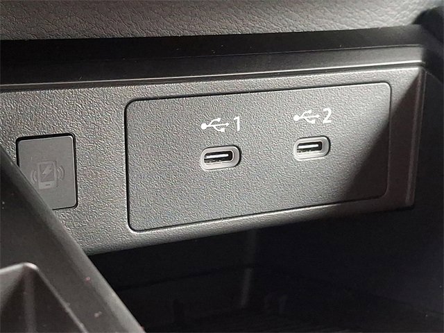 New 2026 Nissan Kicks SR w/ Cold Weather Package image 17