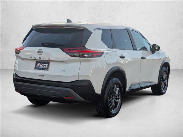 Used 2023 Nissan Rogue S image 5