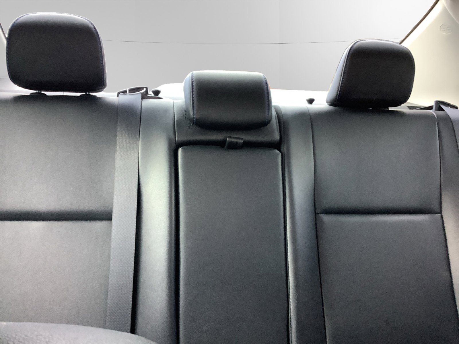 Used 2017 Toyota Corolla XSE image 13