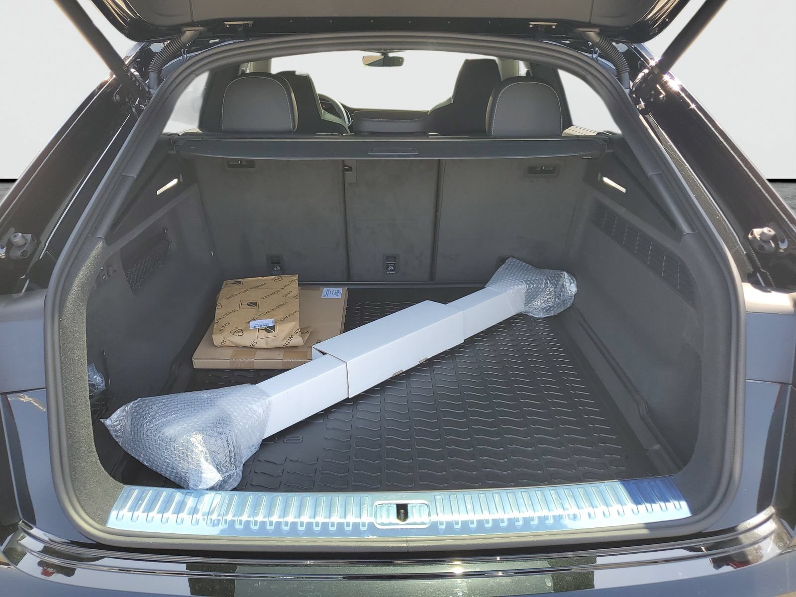 Used 2026 Audi SQ8 Premium Plus AWD/4WD image 8