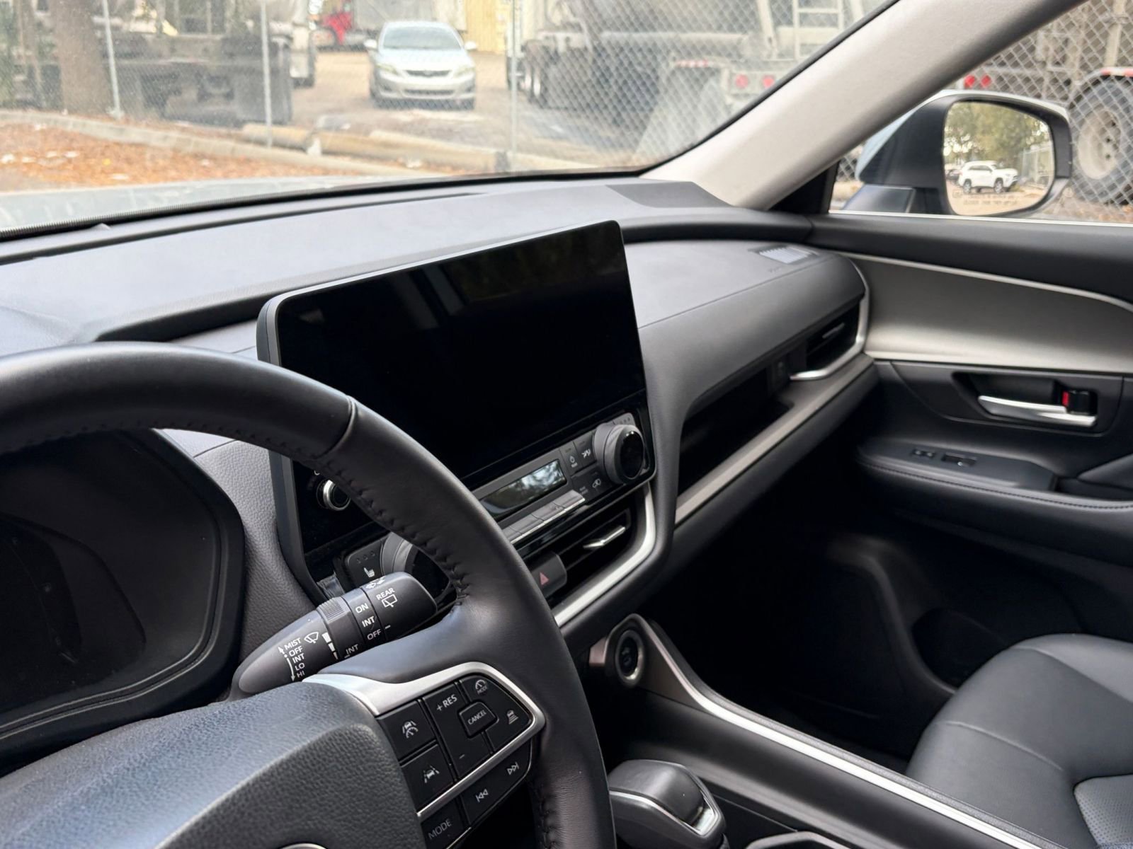 Used 2025 Toyota Grand Highlander FWD image 30