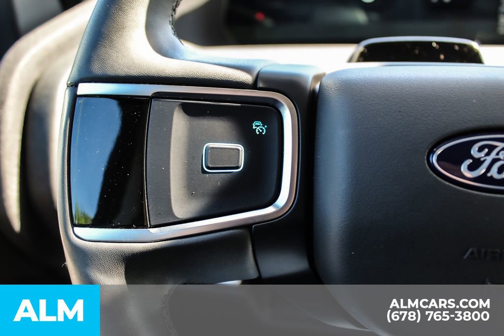 Used 2025 Ford Expedition Max Active AWD/4WD image 28