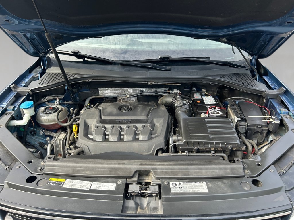 Used 2018 Volkswagen Tiguan SE AWD/4WD image 21
