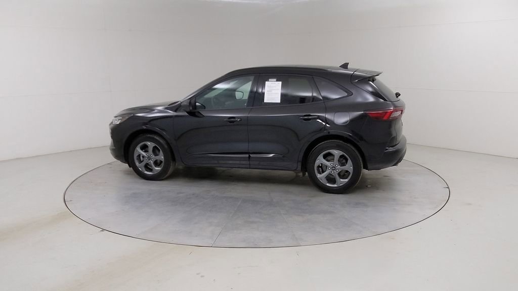 Certified 2023 Ford Escape ST-Line w/ Tech Pack #1 image 18
