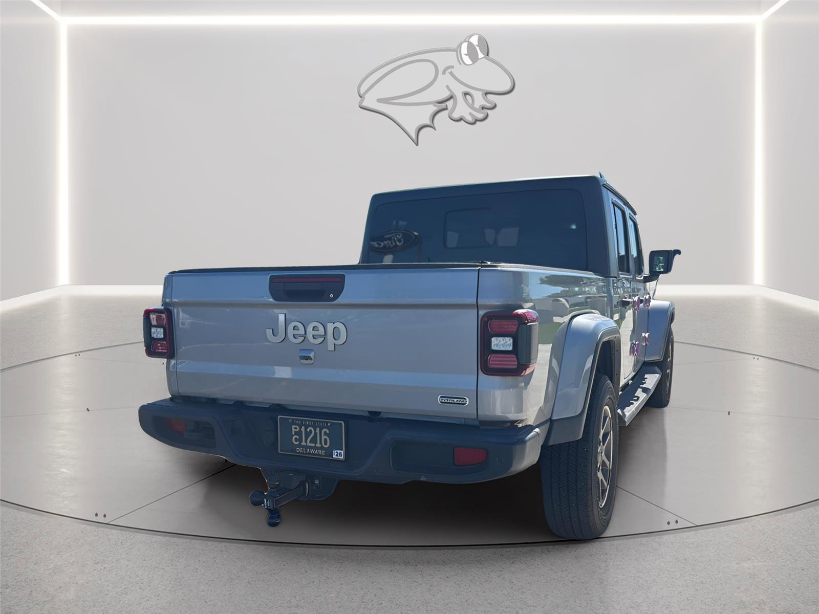 Used 2020 Jeep Gladiator Overland AWD/4WD image 9