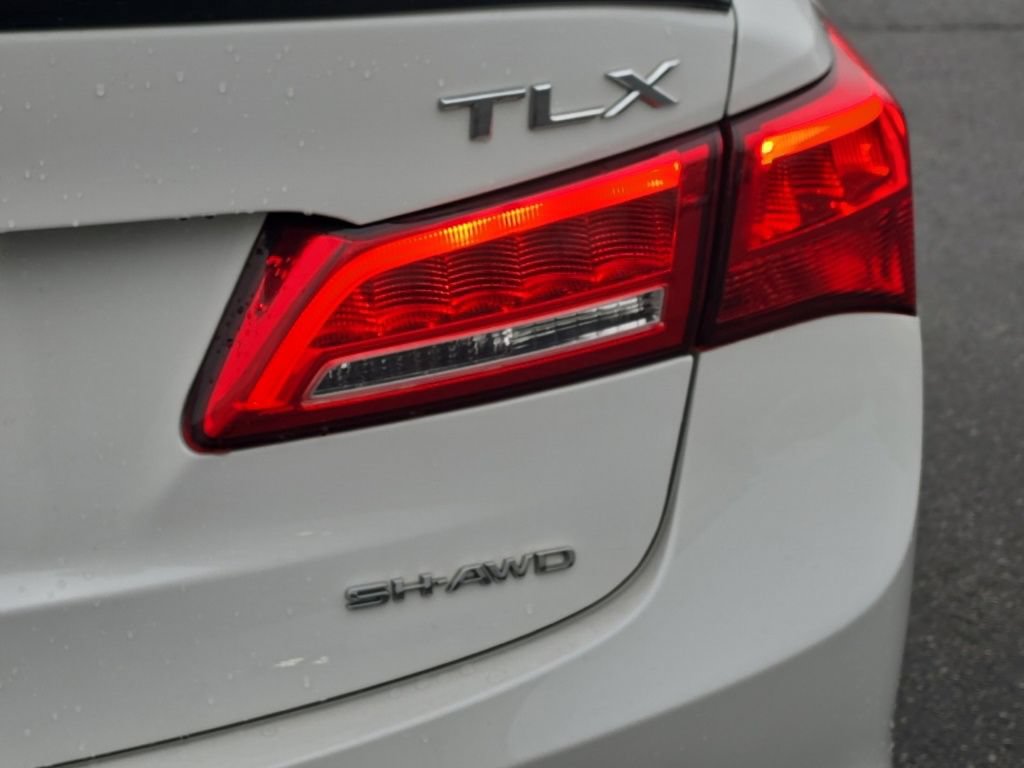 Used 2020 Acura TLX V6 SH-AWD w/ Technology Pkg image 8