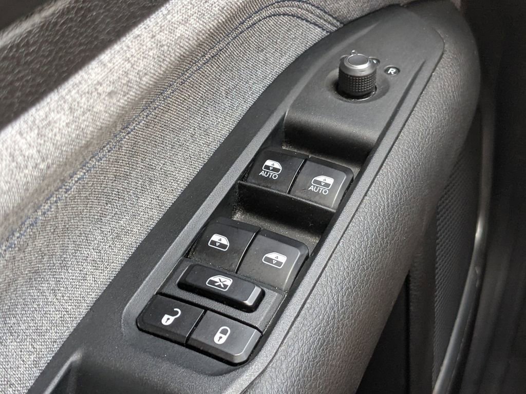 Used 2024 Jeep Compass Latitude image 22