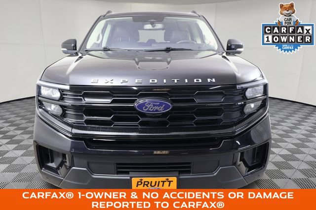 Used 2025 Ford Expedition Active image 2