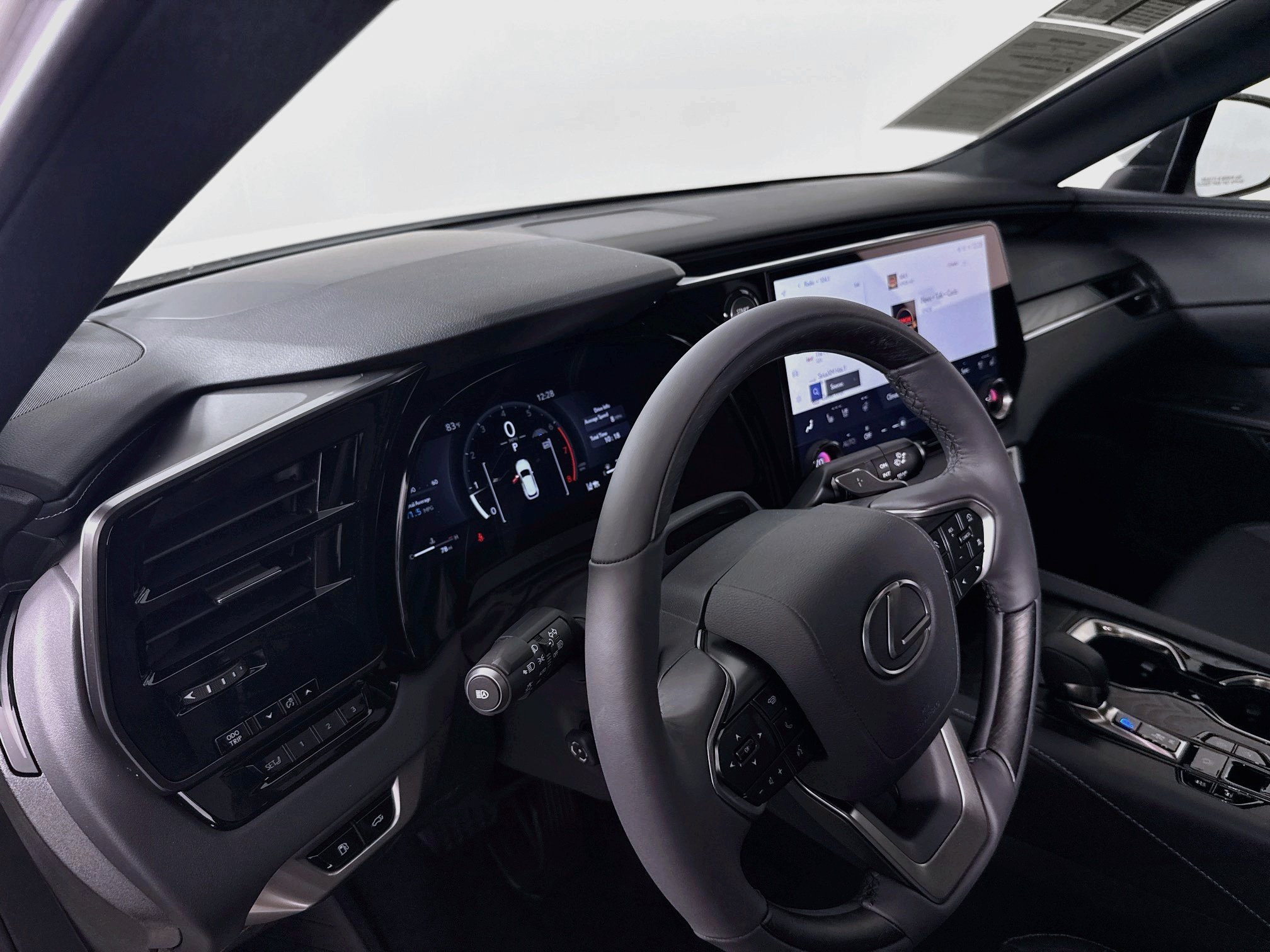 Used 2026 Lexus RX 350 Premium w/ Convenience Package AWD/4WD image 9