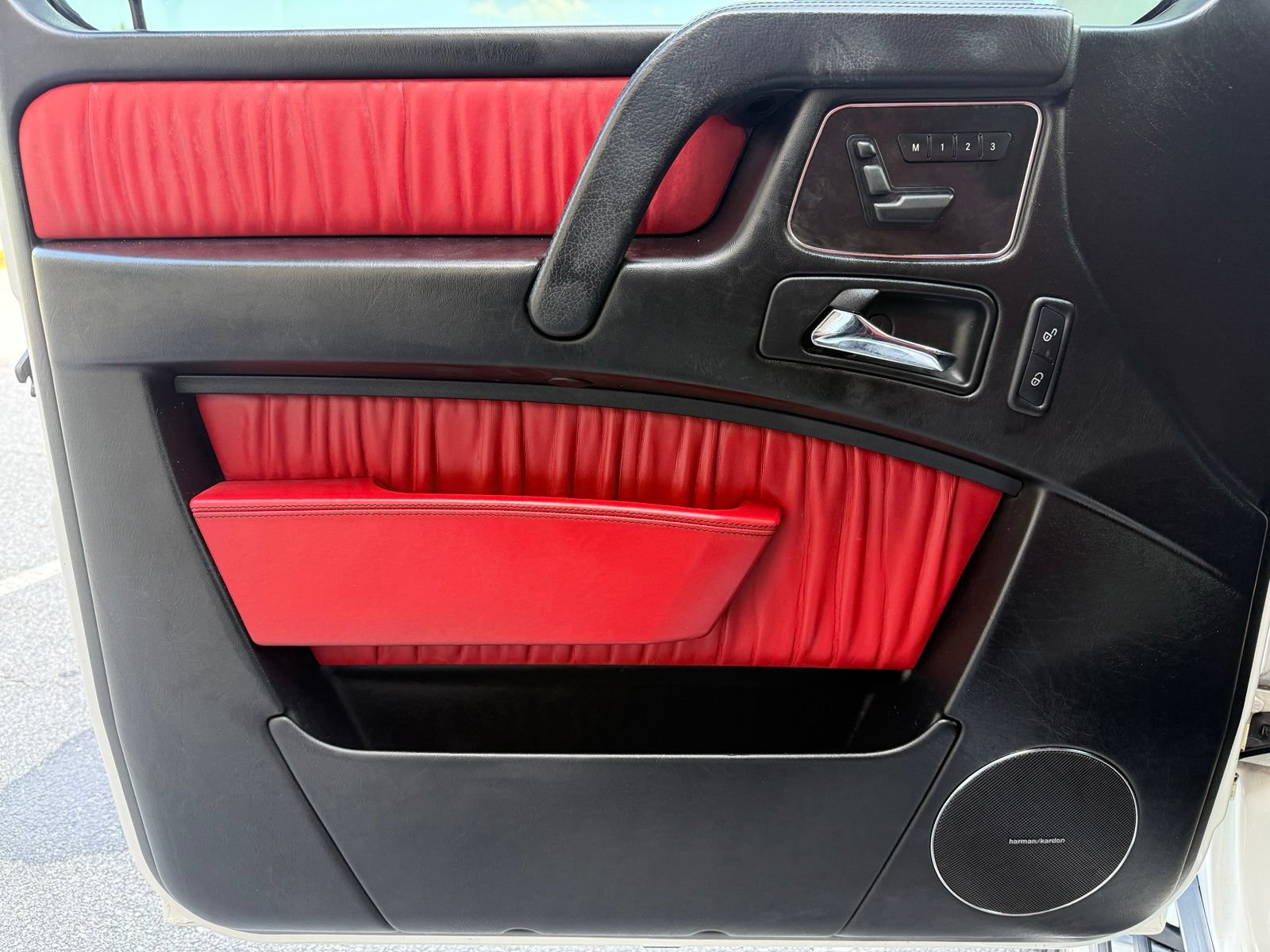 Used 2017 Mercedes-Benz G 63 AMG 4MATIC image 43