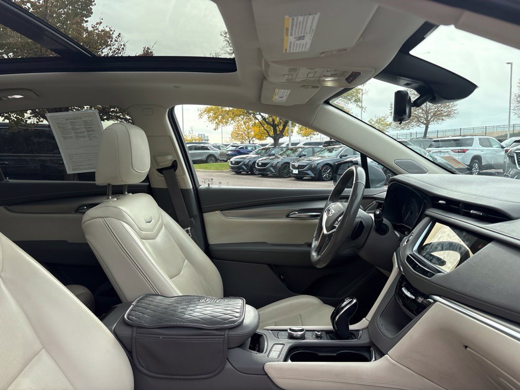 Used 2021 Cadillac XT5 Premium Luxury AWD/4WD image 28