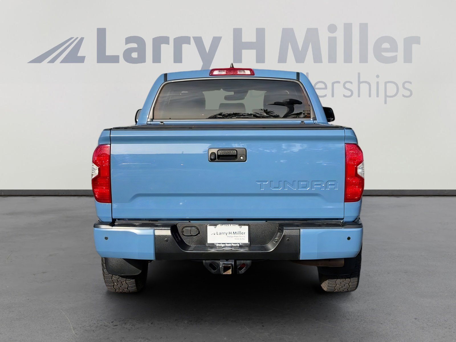 Used 2020 Toyota Tundra SR5 w/ TRD Sport Package AWD/4WD image 5