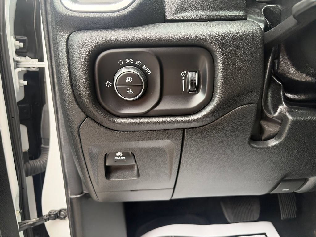 Used 2023 RAM 1500 Big Horn AWD/4WD image 28