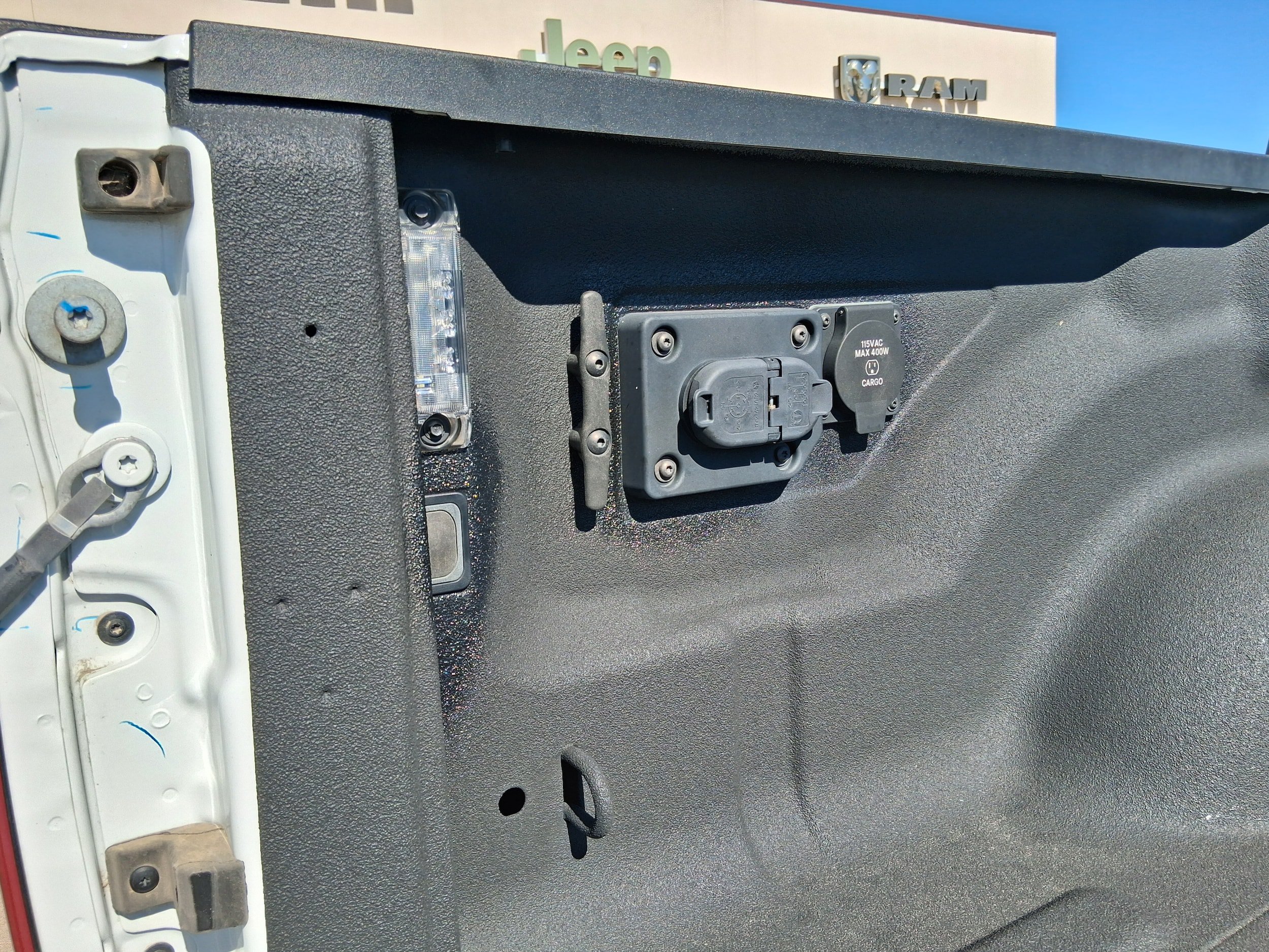 Used 2023 RAM 3500 Tradesman AWD/4WD image 17