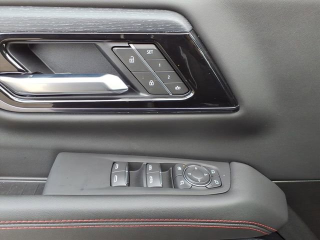 New 2026 GMC Yukon AT4 Ultimate AWD/4WD image 30