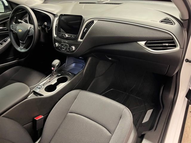 Used 2024 Chevrolet Malibu RS image 15