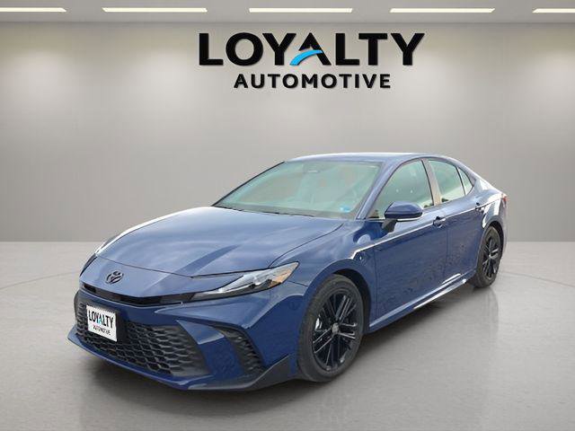 Certified 2026 Toyota Camry SE w/ Convenience Package FWD image 1