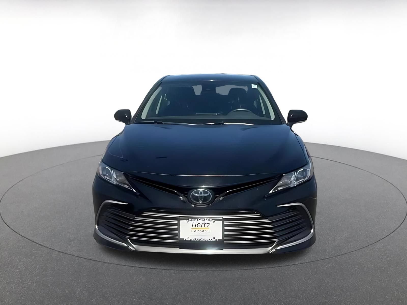 Used 2023 Toyota Camry LE FWD image 4